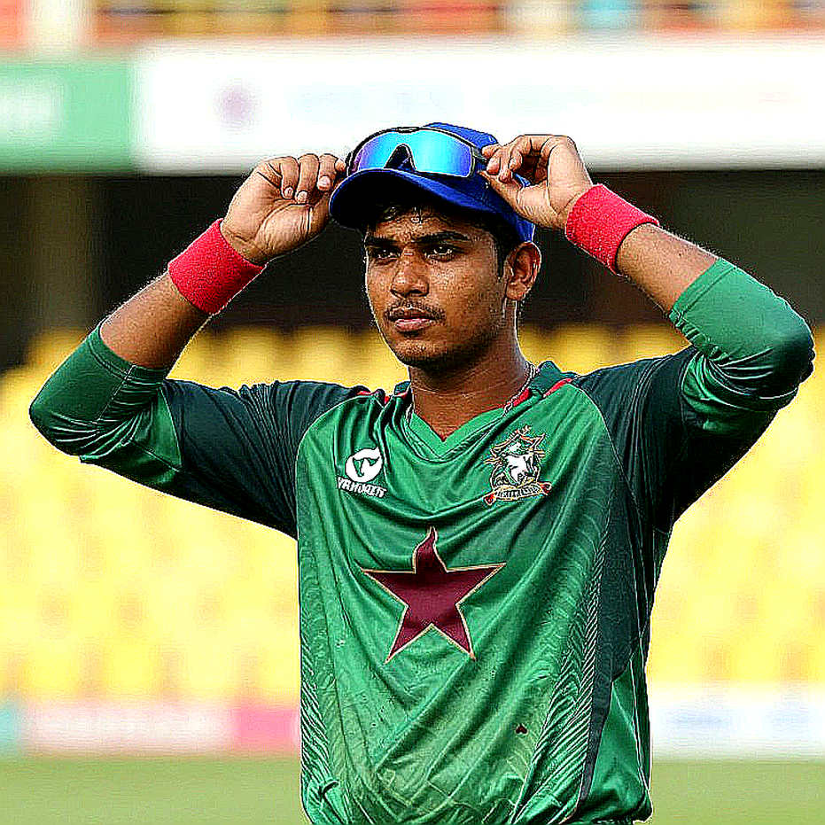 মাঝের ওভারের ফাঁদ: এশিয়া কাপের তিনটি ফাইনাল কেন একই হিসাব দেখায়