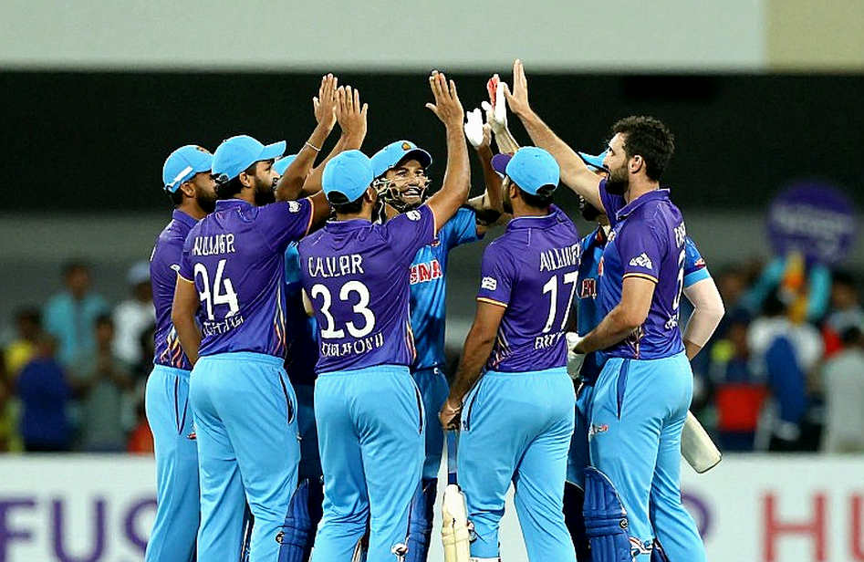 ভুবনেশ্বরের ৮ ওভারে ৯৯ রান: ২-০ এগিয়ে থেকেও ভারতের বোলিংয়ে 'স্ট্যান্ডার্ড' খুঁজছেন মর্কেল