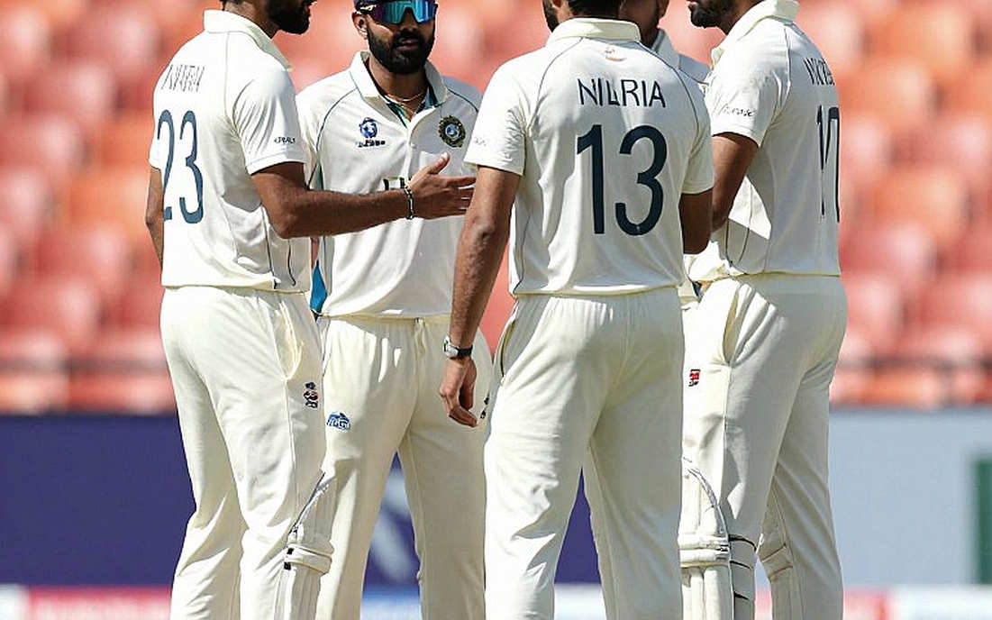 ১৬৪ বল বাকি: ব্রিসবেনে যে সংখ্যাটি ৮ উইকেটের হারের চেয়ে বেশি বলে