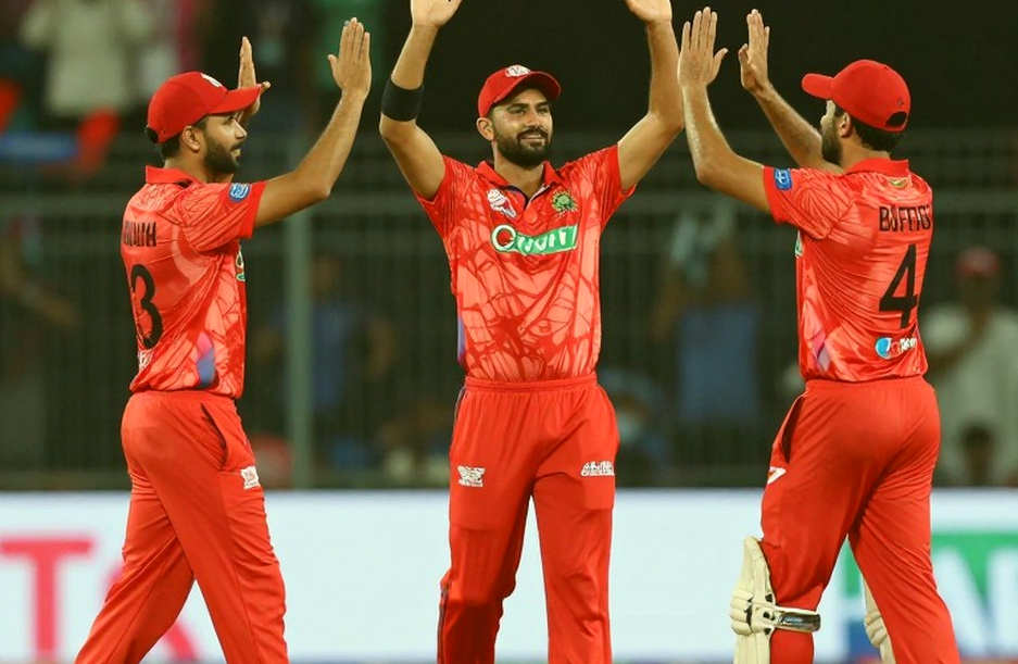 পঞ্চাশ ওভার কোনো লক্ষ্য নয়, শর্ত: শারজাহতে সিমন্সের ভাষা আর বাংলাদেশের ব্যাটিং-অভিধানের ফাঁক