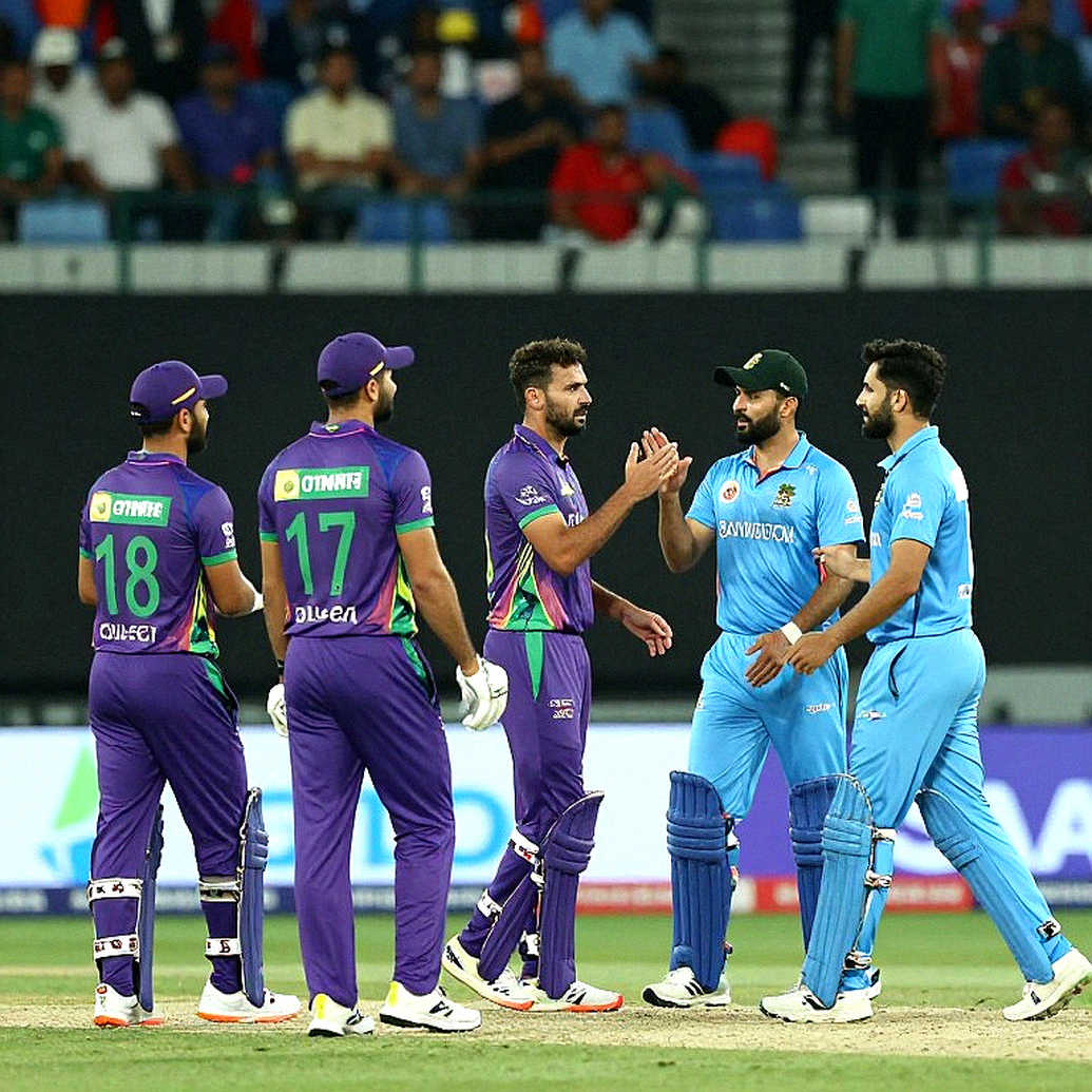 পিঙ্ক বল, ফ্ল্যাট পিচ, বেতন কাটছাঁট: ক্রিকেটের পাঁচ শিরোনামের নিচে তিনটি কাঠামোগত ফাটল পিঙ্ক বল, ফ্ল্যাট পিচ, বেতন কাটছাঁট: ক্রিকেটের পাঁচ শিরোনামের নিচে তিনটি কাঠামোগত ফাটল