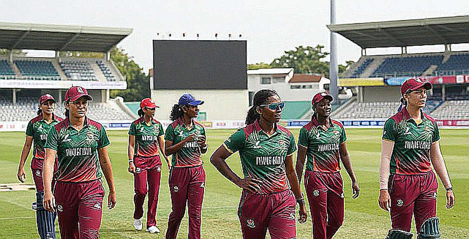 খালি ঘর, খোলা দরজা: ক্রিকেট বিশ্লেষণে অনুপস্থিতির ব্যাকরণ খালি ঘর, খোলা দরজা: ক্রিকেট বিশ্লেষণে অনুপস্থিতির ব্যাকরণ
